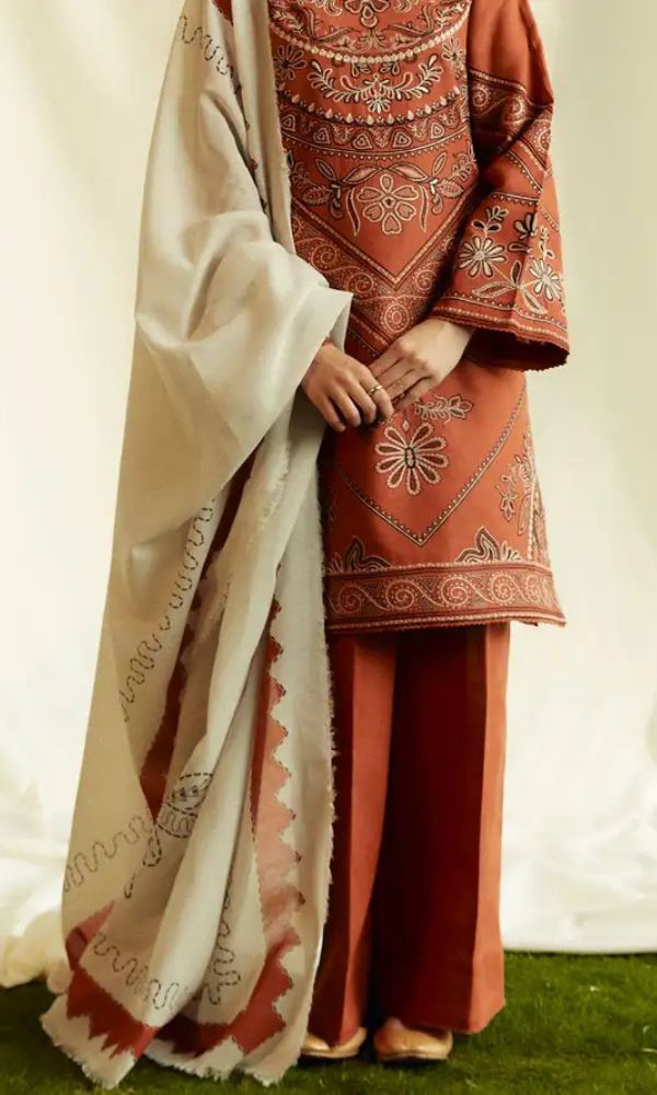 3 PC SUMMER EMBROIDERED LAWN - IE002